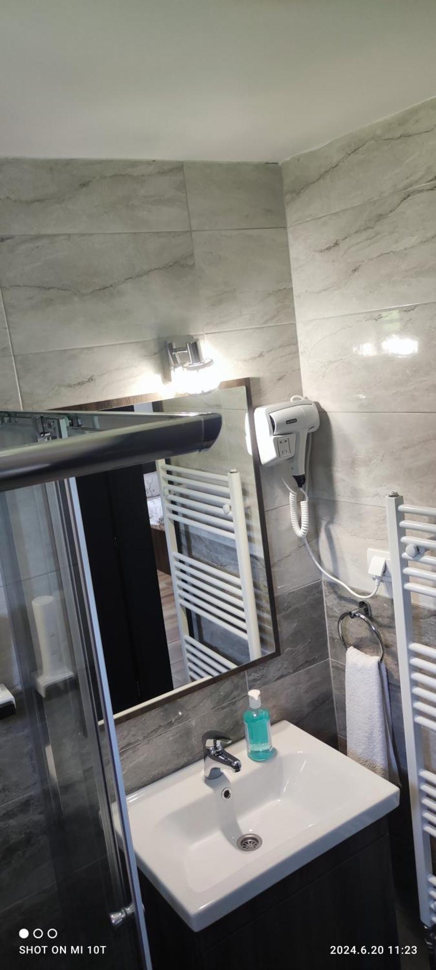 Hotel Pansion I Restoran ,, Pogled" Han Pijesak Exterior foto