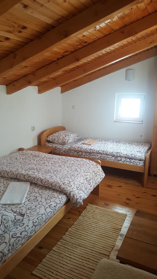 Hotel Pansion I Restoran ,, Pogled" Han Pijesak Exterior foto