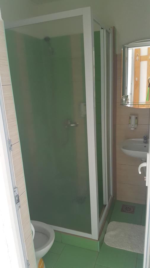 Hotel Pansion I Restoran ,, Pogled" Han Pijesak Exterior foto