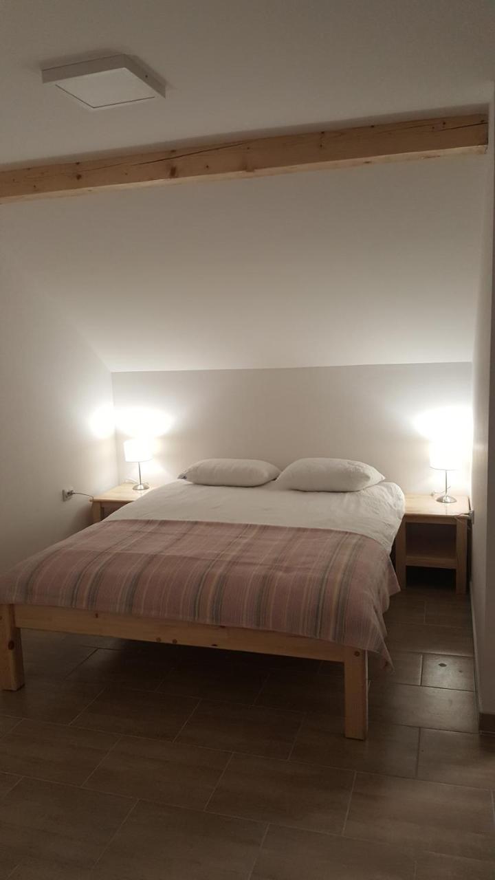 Hotel Pansion I Restoran ,, Pogled" Han Pijesak Exterior foto