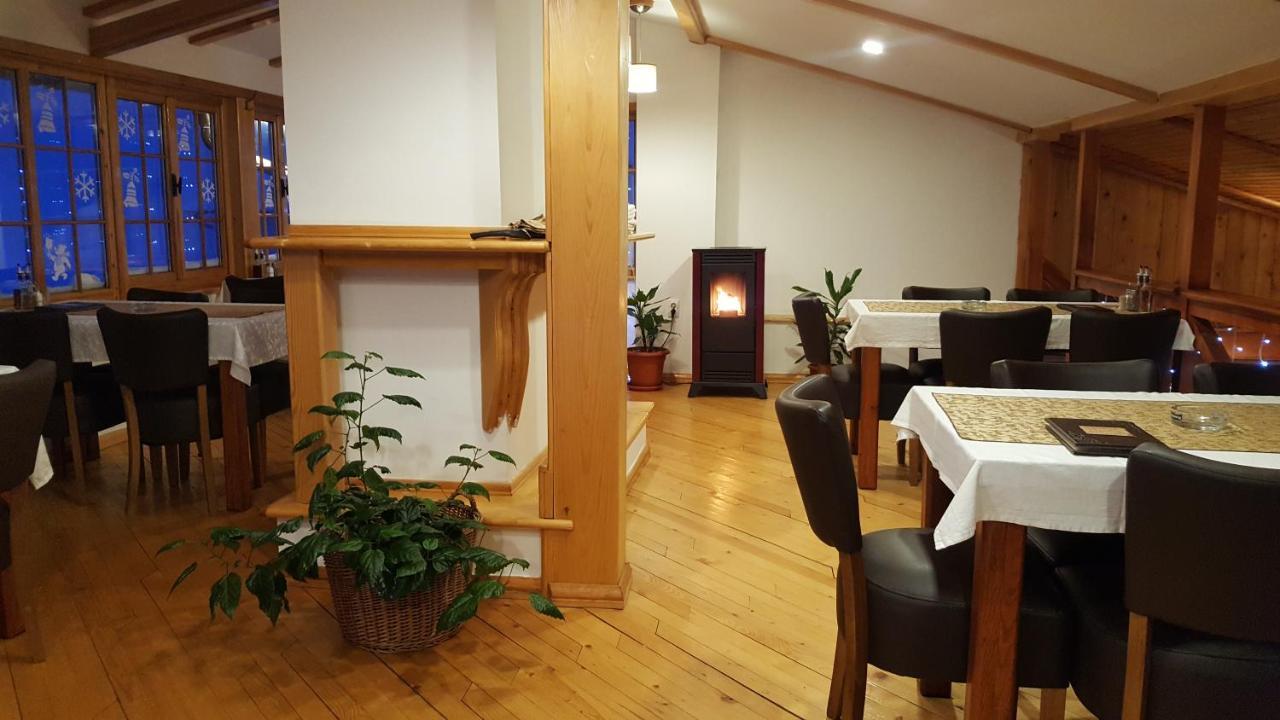 Hotel Pansion I Restoran ,, Pogled" Han Pijesak Exterior foto