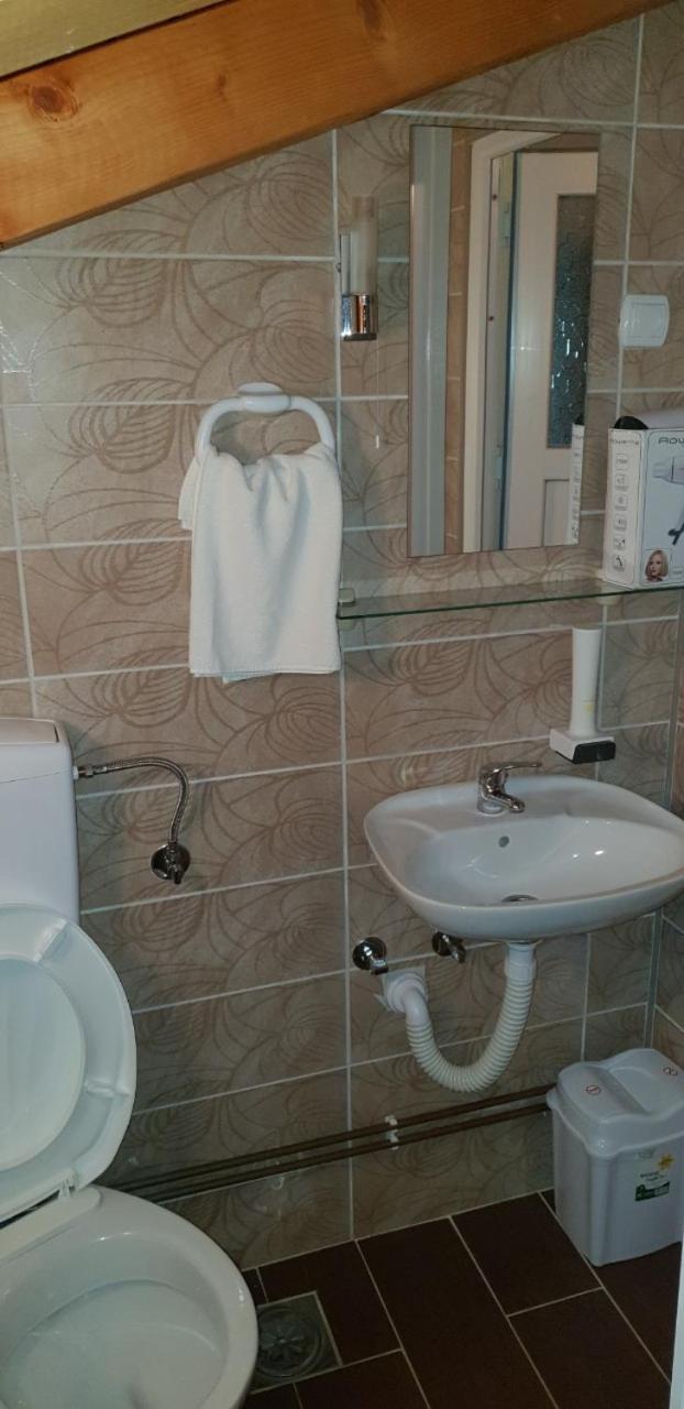 Hotel Pansion I Restoran ,, Pogled" Han Pijesak Exterior foto