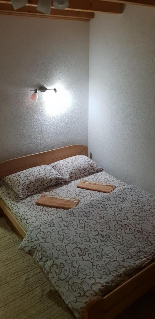Hotel Pansion I Restoran ,, Pogled" Han Pijesak Exterior foto